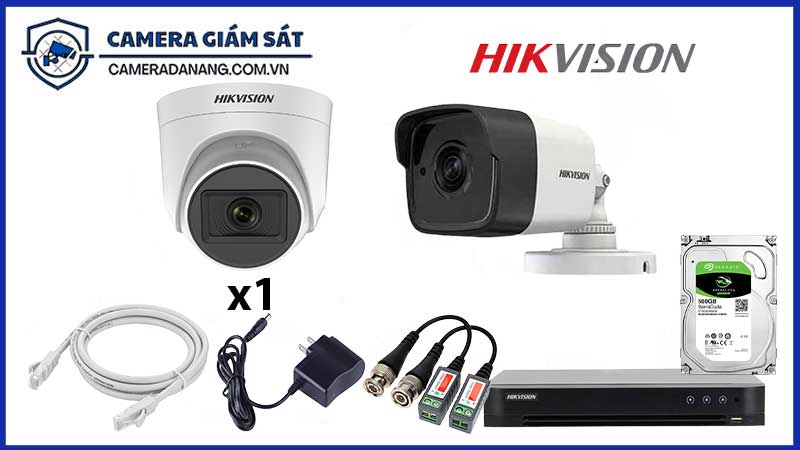 bo-1-camera-giam-sat-hikvision-5mp-ban-dem-co-mau-gan-mic-1