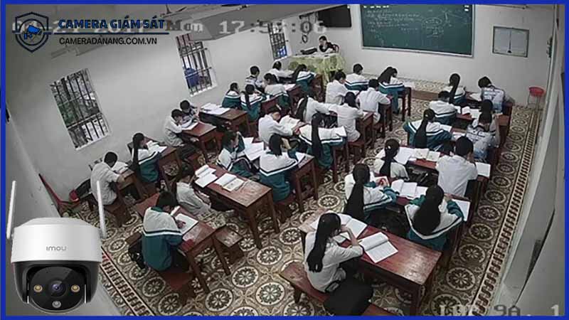 su-dung-camera-ipc-s21fep-trong-cac-he-thong-giam-sat-cua-truong-hoc-1