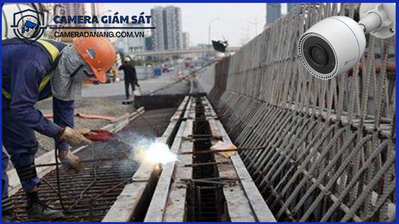 giai-phap-bao-ve-cong-trinh-xay-dung-bang-camera-ezviz-cs-h3c-4mp-co-mau-ngoai-troi-1