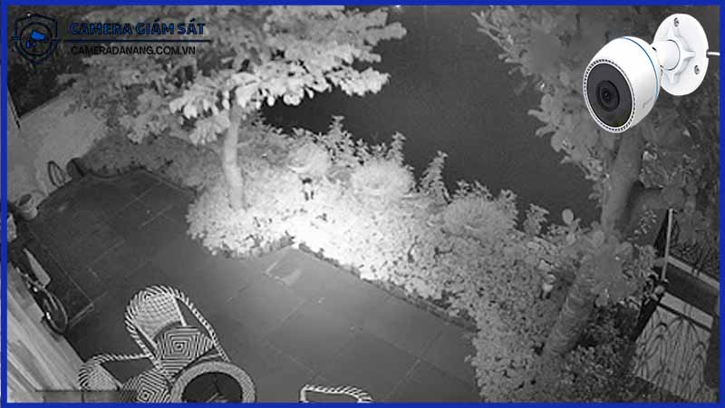 giam-sat-tuong-rao-va-cac-khu-vuc-de-xam-nhap-voi-ezviz-cs-h3c-4mp-co-mau-1