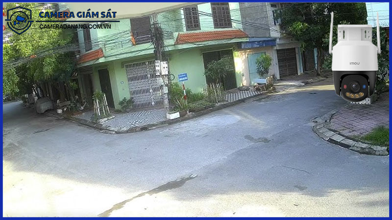 camera-imou-ipc-k7fp-3h0we-trong-viec-bao-ve-cua-ra-vao-va-loi-vao-nha-1