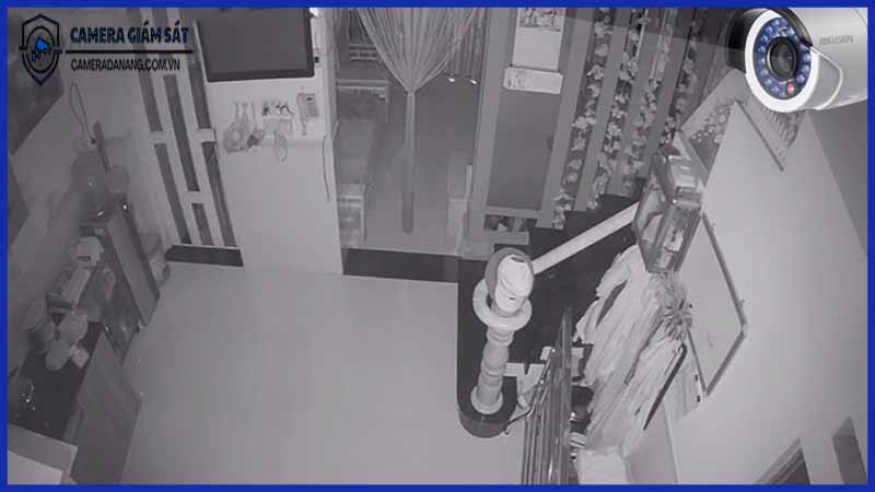 camera-khong-quay-dem-nguyen-nhan-do-dau