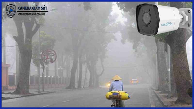 camera-uniarch-uho-b0a-m2f4-hoat-dong-nhu-the-nao-trong-dieu-kien-suong-mu-hoac-mua-phun