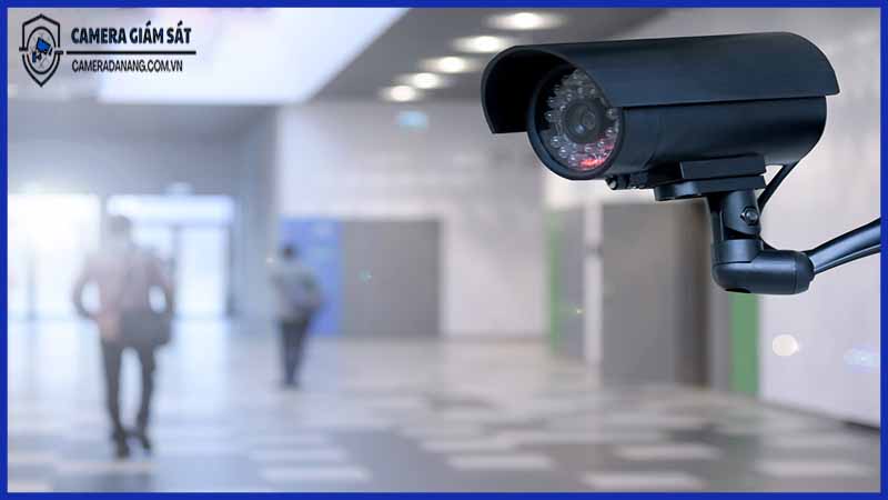 so-sanh-chi-phi-sua-chua-va-thay-moi-camera