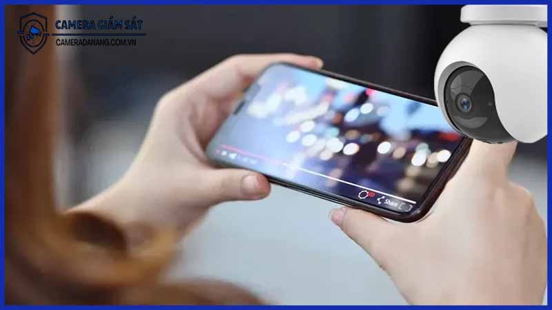 Chế độ xem trực tiếp và ghi hình của camera EZVIZ EB8